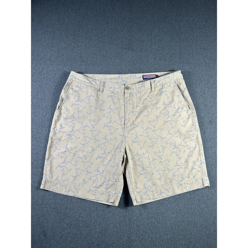 Vineyard Vines Men's Khaki Shark Outline Print Island Shorts Size 42